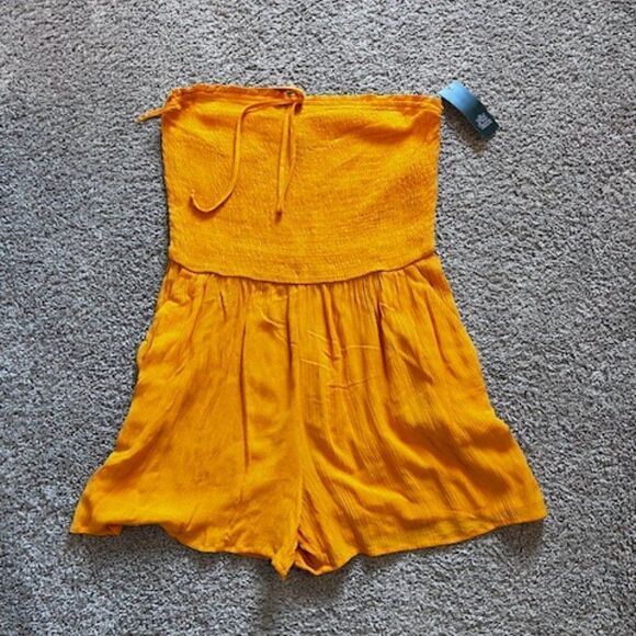 NWT wild fable Romper Woven Smocked size large - Picture 3 of 7